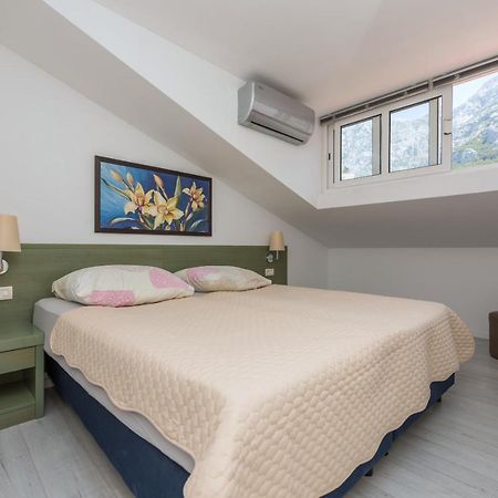 Apartmani Maris Макарска Экстерьер фото